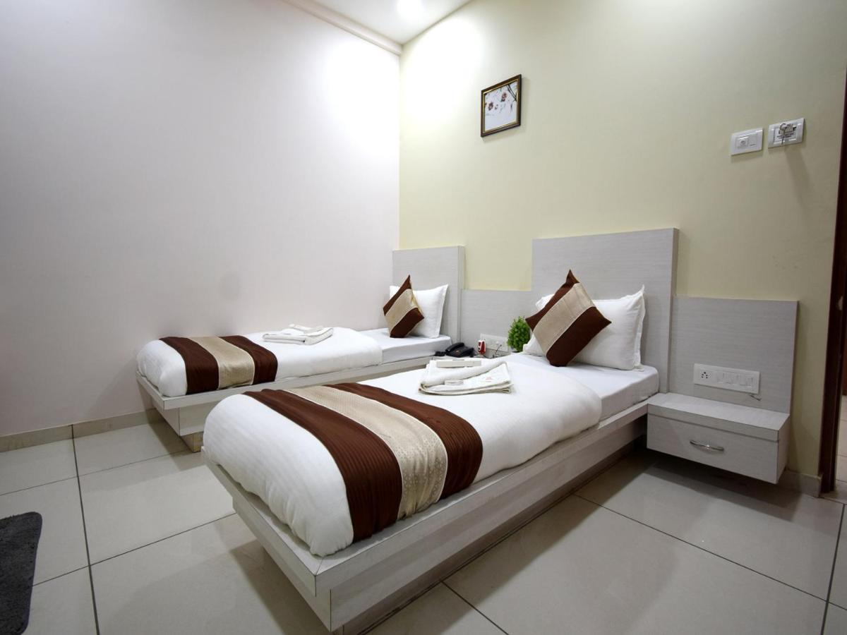 Hotel Embassy Kalol Ngoại thất bức ảnh